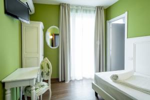 Single Room with Balcony room in Hotel Speranza