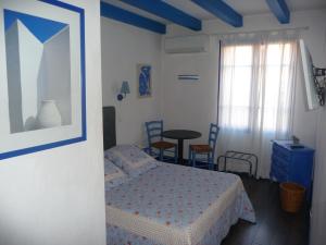 Hotels HOTEL ERMITAGE : photos des chambres