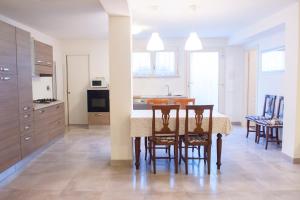 Appartement La dimora di Alice Versilia Montignoso Itali&euml;