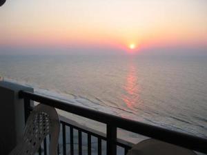 JeffsCondos - 3 Bedroom - Breakers Resort