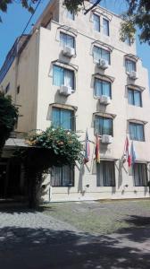 Maria Angola hotel, 
Santiago, Chile.
The photo picture quality can be
variable. We apologize if the
quality is of an unacceptable
level.