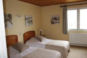 Hotels Hotel Logis La Cremaillere : photos des chambres