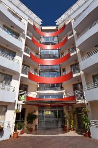 Bratanov Central Plaza apartments
