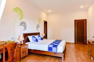 Tra Que Riverside Homestay