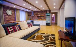 Summit guest house