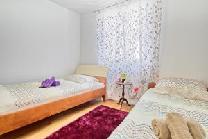 SUMMERTIME house with apartment