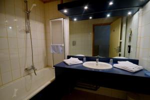 Hotels Logis La Bouloie : photos des chambres