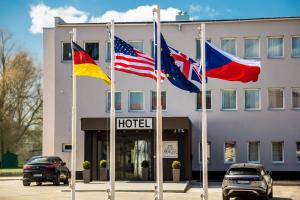 4 gwiazdkowy hotel Skyhotel Prague Praga Czechy