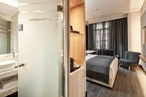 Comfort Double Room with City View