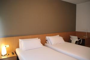 Double or Twin Room room in Hostal Abodi