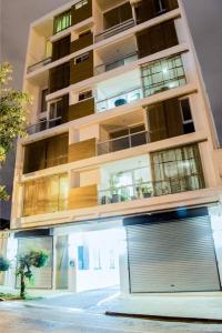 NEW COZY APARTMENT, zona 4, GREAT LOCATION!!