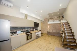 Arkadiya Hills Family Apartment