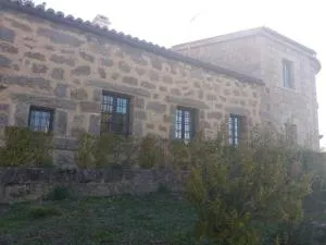 Casa Rural de Benjamin Palencia - 拿瓦费彼迪亚-德科尔