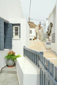 Christina's Luxury Village House Milos Greece