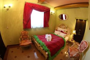 Zamek Pod Brzozami, Wynajem Pokoi