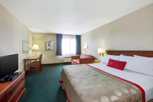 Ramada by Wyndham HawthorneLAX