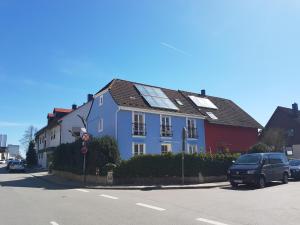 obrázek - The Blue House