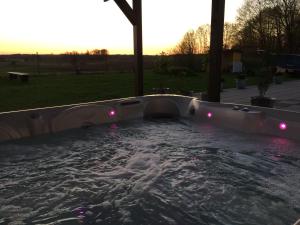 Mleczarnia z prywatnym jacuzzi