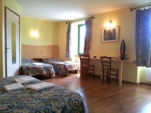 Hotels Hotel de France : photos des chambres