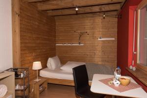 Single Room with Shared Bathroom room in BnB Alpenblick