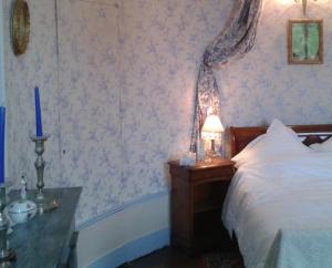 B&B / Chambres d'hotes Le Chateau de BRESSEY & son Orangerie : photos des chambres