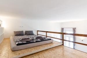 Flexible SelfCheckIns 13 & 14 - Le Petit & Le Grand Zagreb - Centre - New - Apartments Repinc 