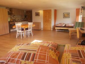 Chata &Scaron;umavsk&yacute; domek v Z&aacute;hoř&iacute; Bo&scaron;ice Česko