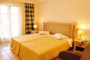 Alonissos Beach Bungalows And Suites Hotel Alonissos Greece