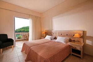 Alonissos Beach Bungalows And Suites Hotel Alonissos Greece