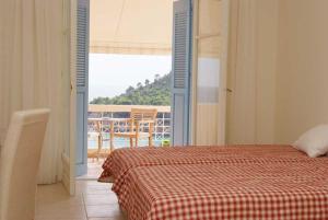 Classic Double or Twin Room with Sea View