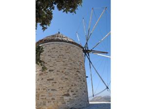 apeiranthos traditional stone house Naxos Greece