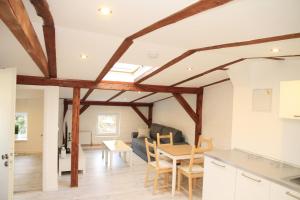 Gemütliche Dachgeschoßwohnung mit Altbaucharme