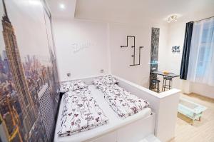 FREE PARKING, QUIET design flat in the centre