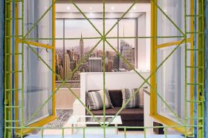 FREE PARKING, QUIET design flat in the centre