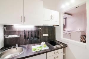 FREE PARKING, QUIET design flat in the centre