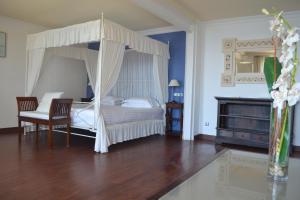 Suite with Sea View room in Hôtel Cavalière Surplage