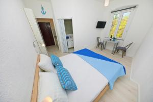 Sea View Studio Apartment