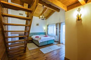 Family Suite with Balcony room in Samedru