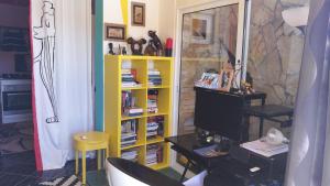 Apartments with a parking space Mali Iz (Iz) - 15278