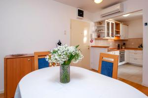 Apartment Campanile 
