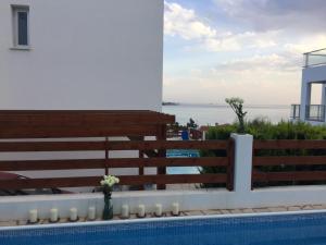 Marina View Villa 11