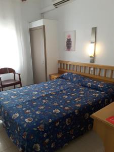Double with Shared Bathroom room in Hostal Margarita