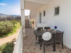 Family Two-Bedroom Apartment with Terrace room in Maki Apartments - Plavi Horizonti Beach