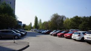 Vesna Convenient Apartment by CHORS