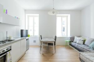 GuestHost - Belvedere White Flat