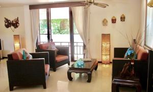 Sibaja Palms Sunset Beach Luxury Villa