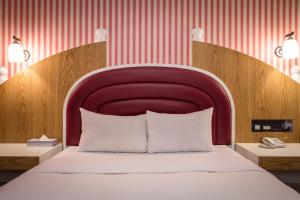 Golden Phoenix Hotel