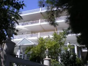 Luca Apartments - 帕雷恩特西菲基昂