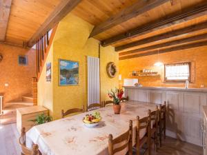 Holiday home in Kvarner with outdoor jacuzzi