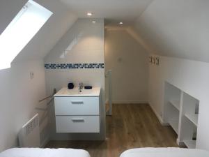 Appartements La ville a la mer numero 2 duplex en plein coeur du centre ville au calme terrasse et parking prive : photos des chambres